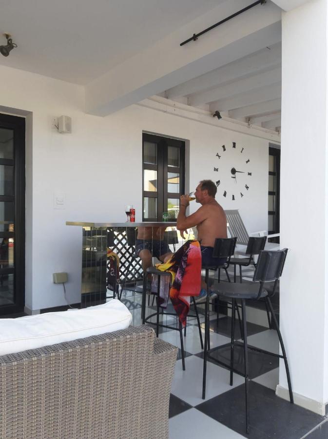 The Pervoli Studio - Pool - Close To Beach Larnaca Eksteriør billede